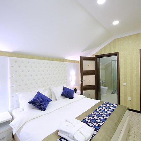 Premier Hotel Bişkek Dış mekan fotoğraf