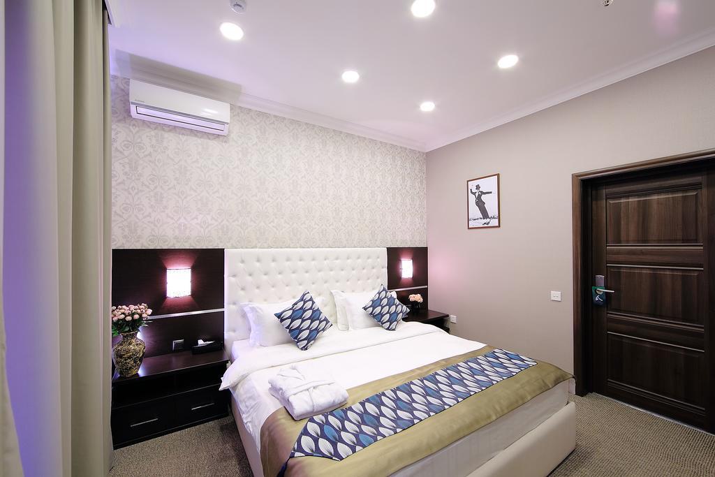 Premier Hotel Bişkek Dış mekan fotoğraf