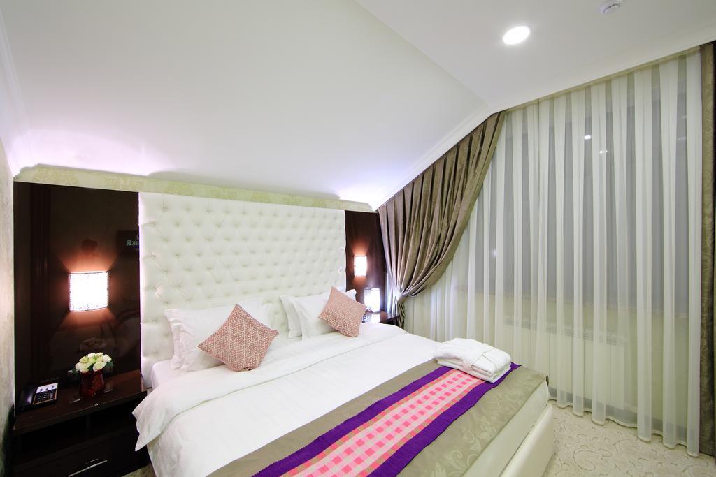 Premier Hotel Bişkek Dış mekan fotoğraf
