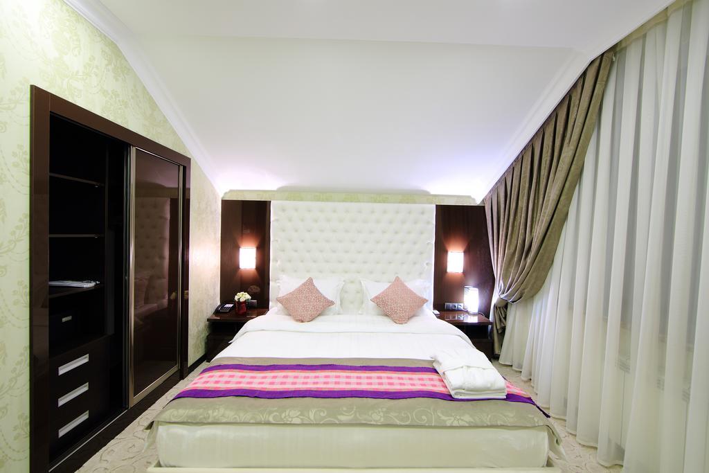 Premier Hotel Bişkek Dış mekan fotoğraf