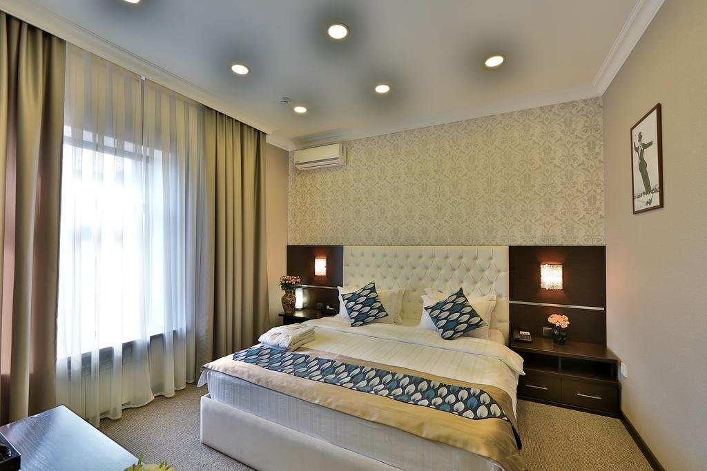 Premier Hotel Bişkek Dış mekan fotoğraf