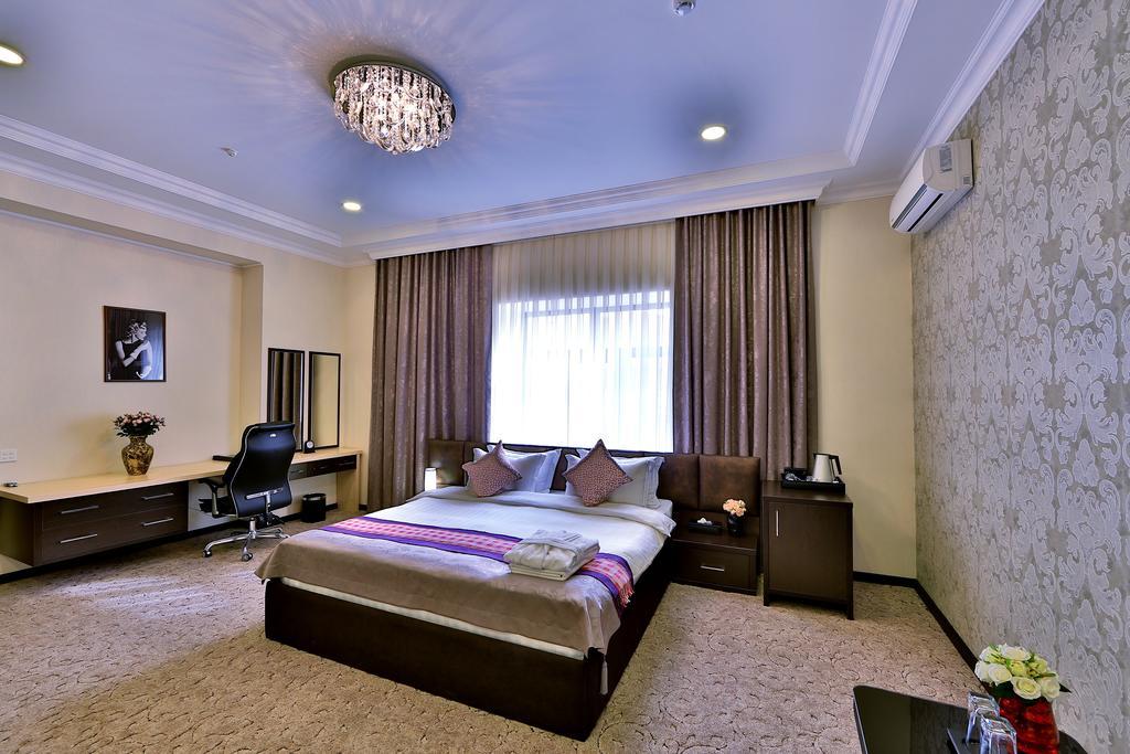 Premier Hotel Bişkek Dış mekan fotoğraf