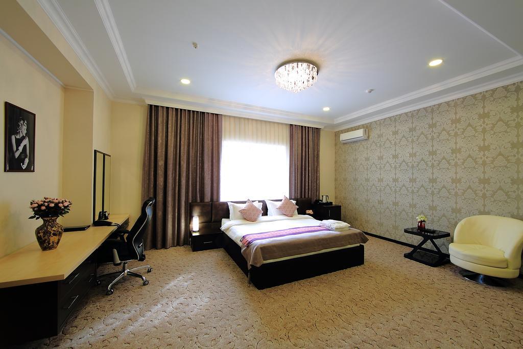 Premier Hotel Bişkek Dış mekan fotoğraf