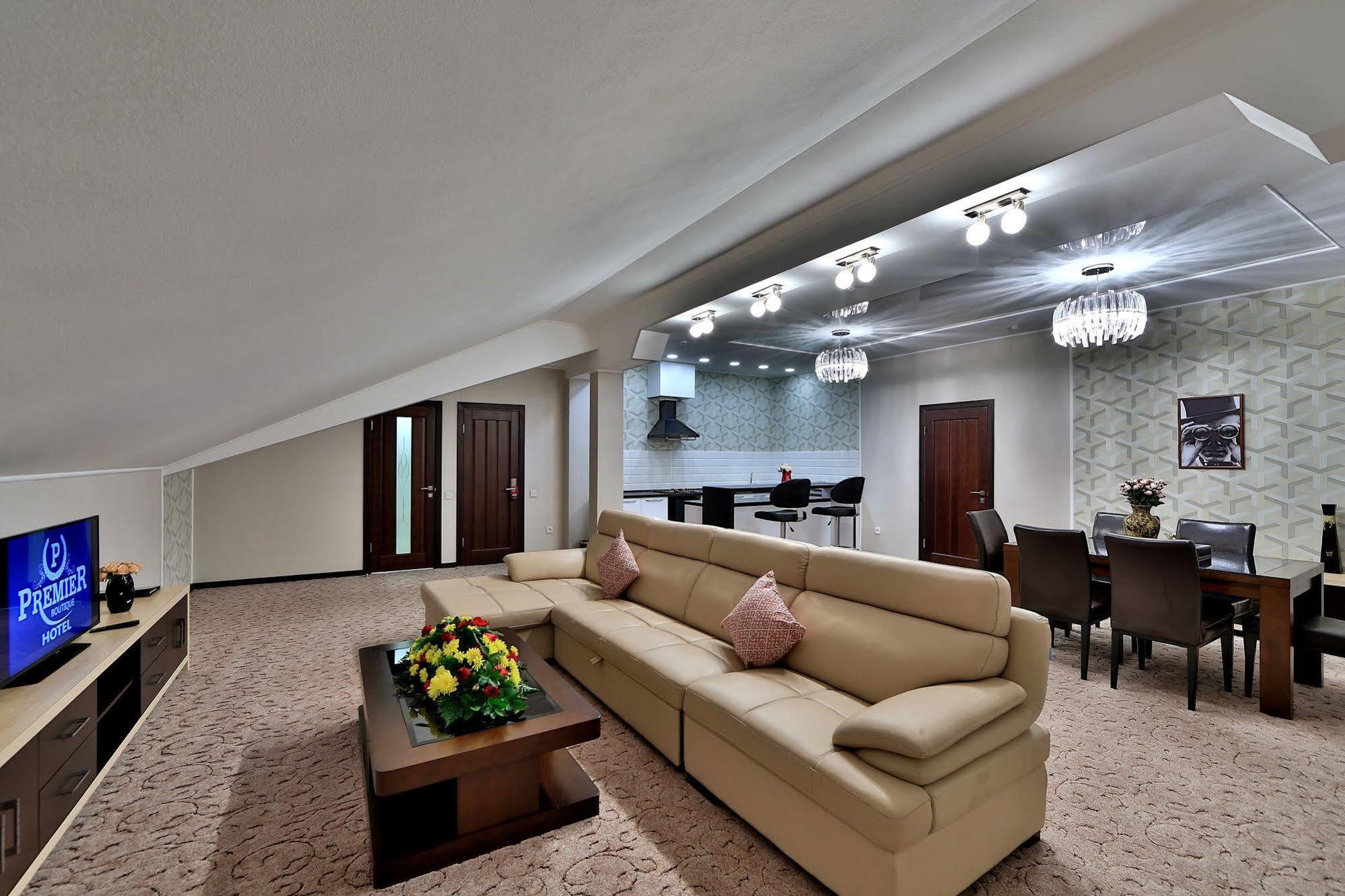 Premier Hotel Bişkek Dış mekan fotoğraf