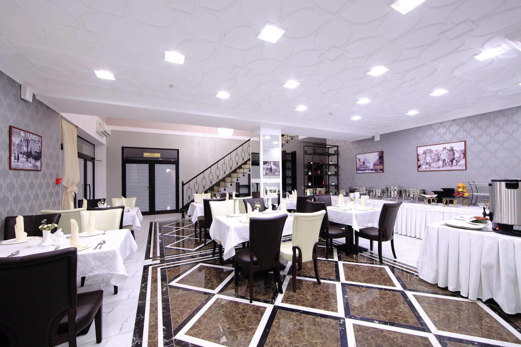 Premier Hotel Bişkek Dış mekan fotoğraf