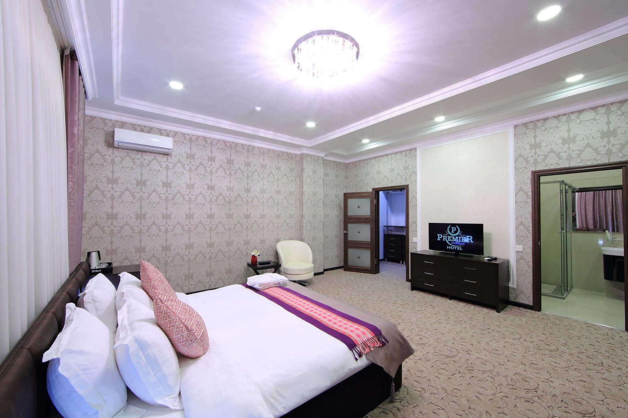 Premier Hotel Bişkek Dış mekan fotoğraf