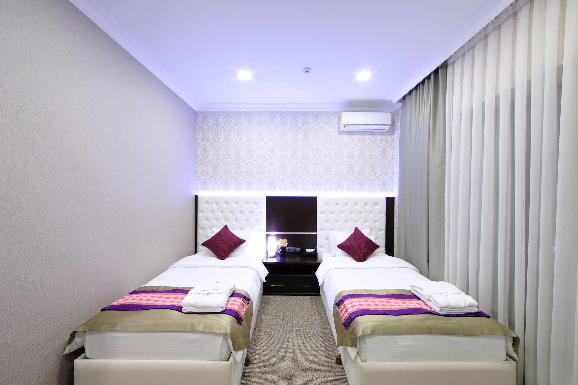 Premier Hotel Bişkek Dış mekan fotoğraf