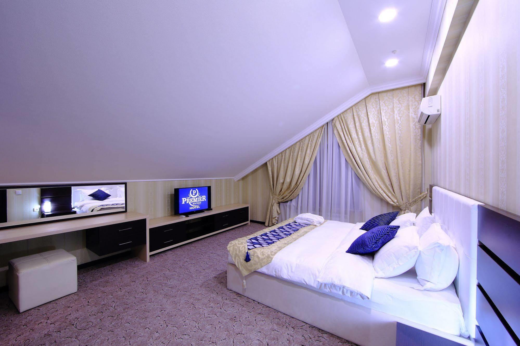 Premier Hotel Bişkek Dış mekan fotoğraf